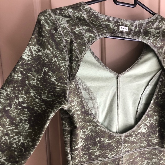 RCVA long sleeved dress - Picture 3 of 5